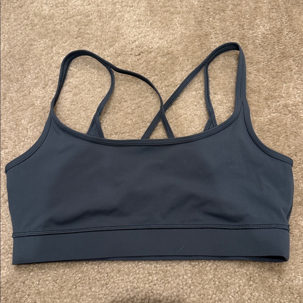 Vuori sports bra